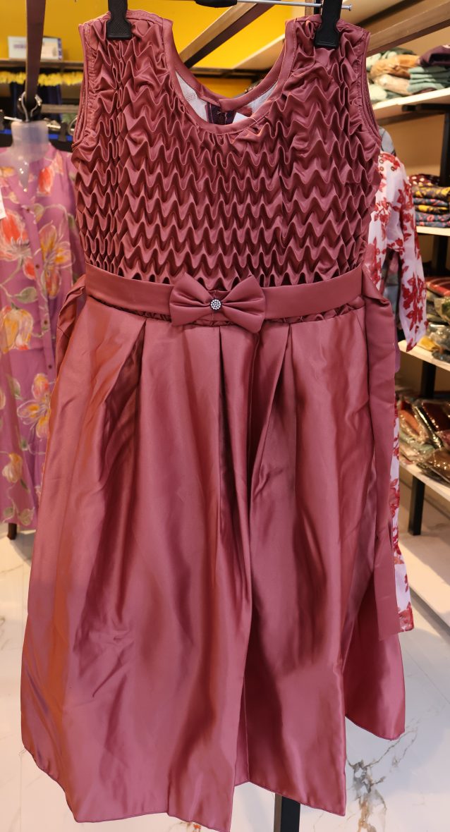 Stylish Maroon Party Dress with Bow Detail
