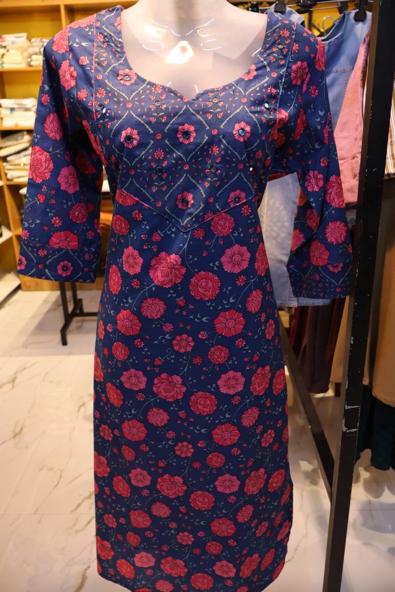 Floral Printed Blue Kurta with Pink Flower Embellishments